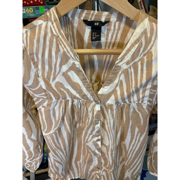 H&M Zebra Print Button Down Blouse Balloon Sleeve Size L Beige White - Picture 4 of 8